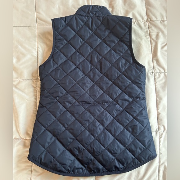 Old Navy Quilted Vest - Picture 4 of 5